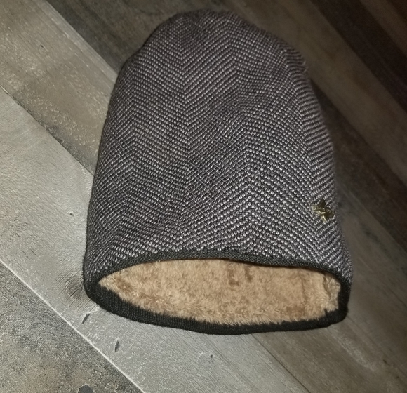 Skully New Unisex🤎 - Picture 2 of 8